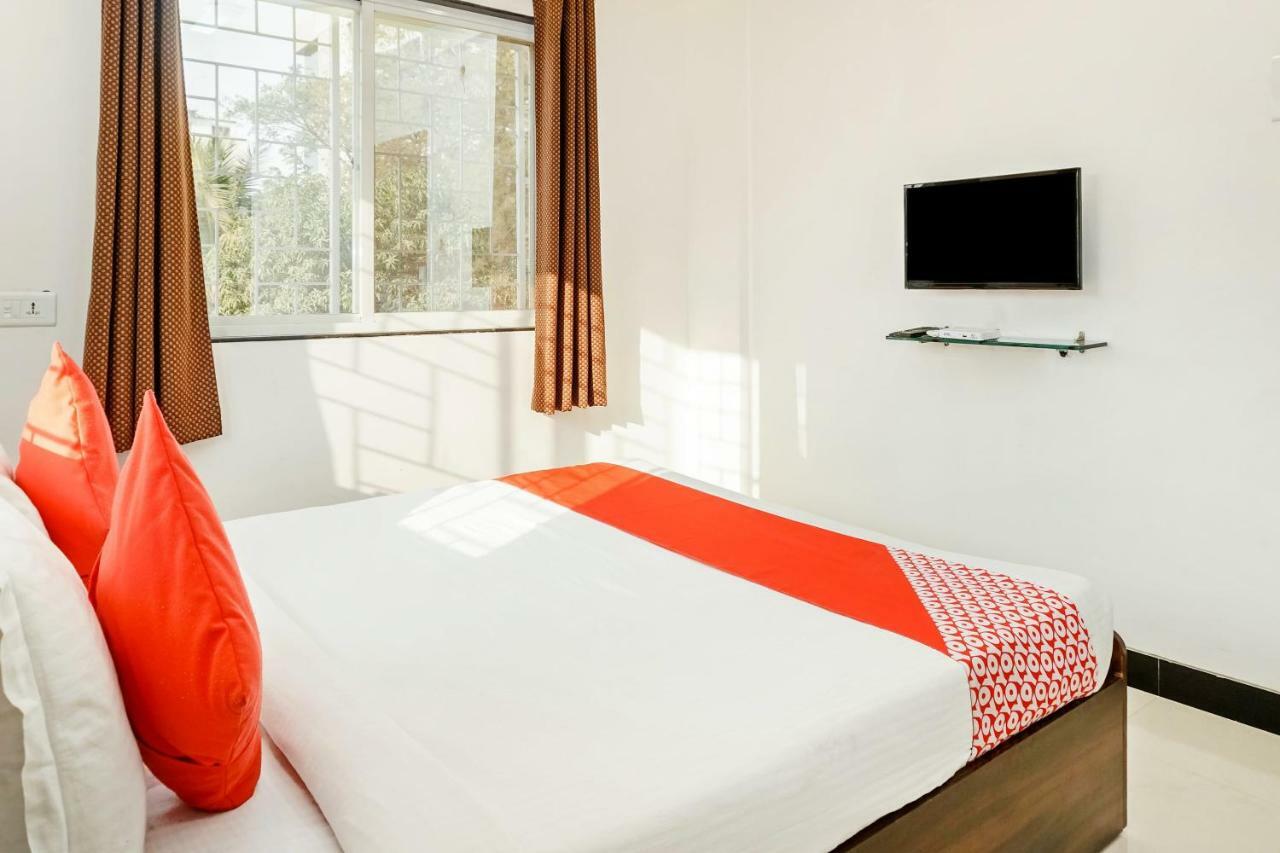 Oyo White Castle Heritage Near Pune Airport Экстерьер фото